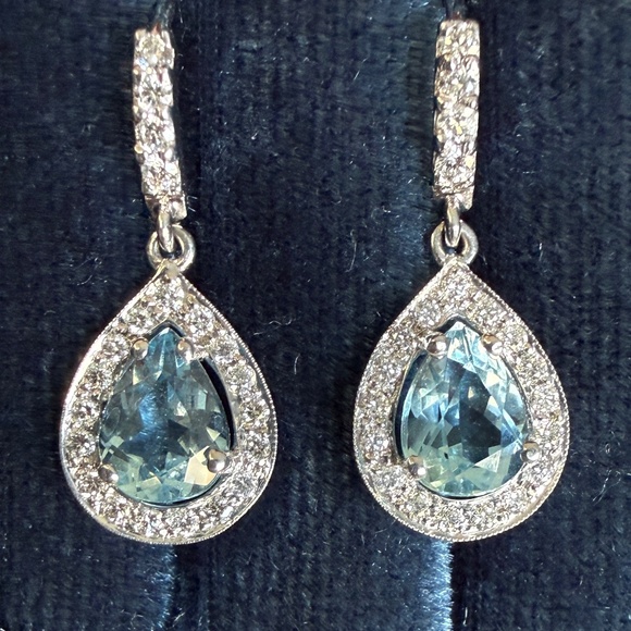 Designer PENNY PREVILLE 18K White Gold Diamond Aquamarine Dangle Drop Earrings - Picture 16 of 16